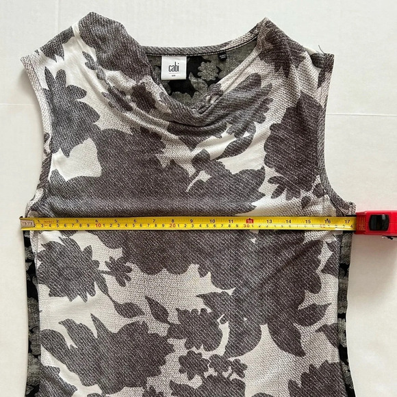 CAbi Top Gray White Floral Tango Drape Neck Sleeveless Small #3057 - Picture 6 of 11